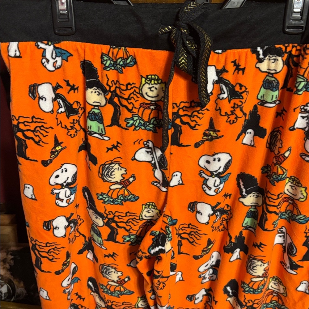 Peanuts Orange and Black Pajama Halloween pj Pants size xl (16-18)